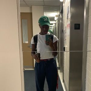 Meet your Posher, Maya